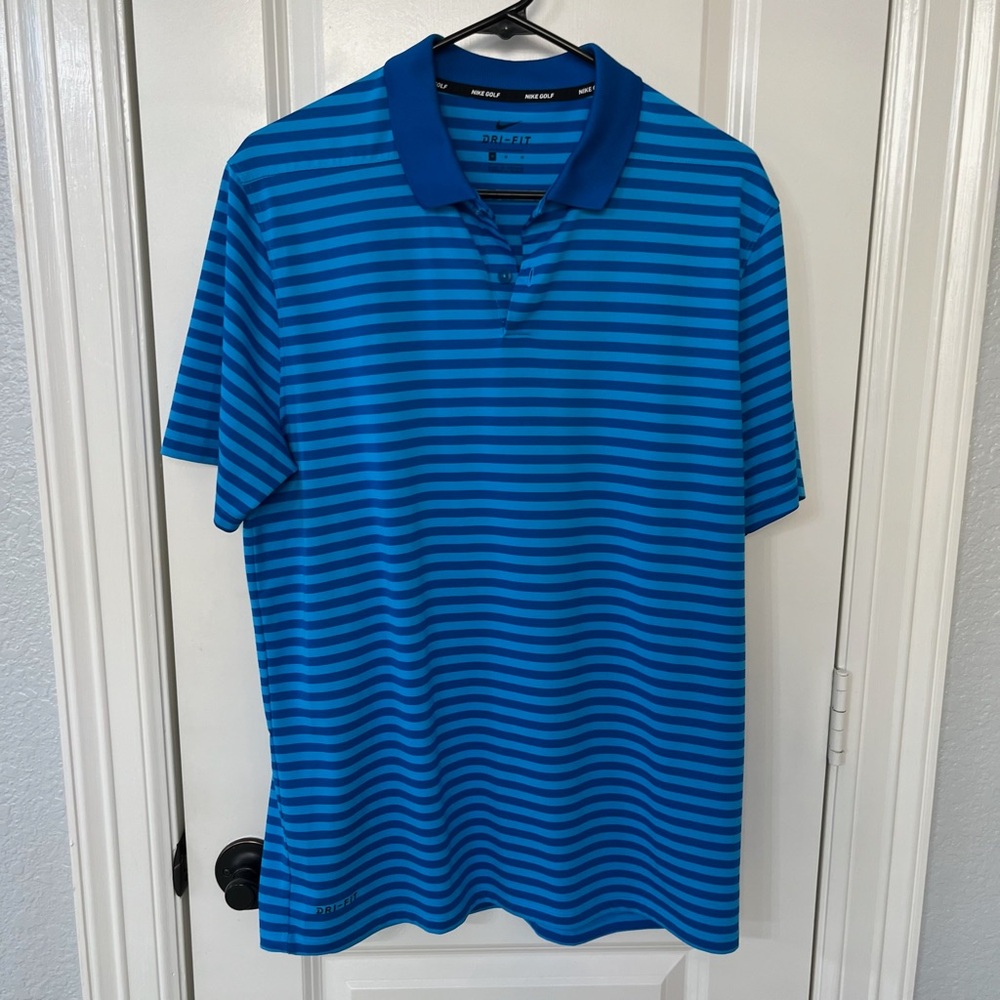 Men’s Nike dri fit polo, golf
